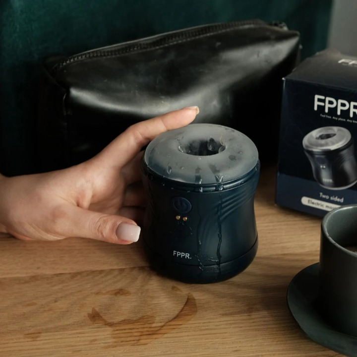 FPPR Vibrating Masturbator